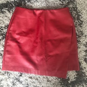 BOUTIQUE RED LEATHER SKIRT
